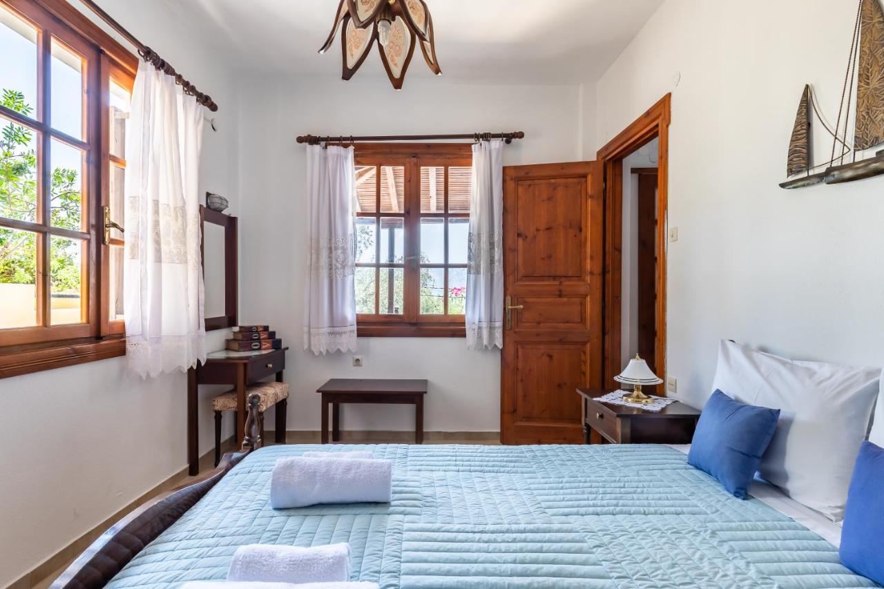 Ourania Apartment Skopelos stad Exteriör bild