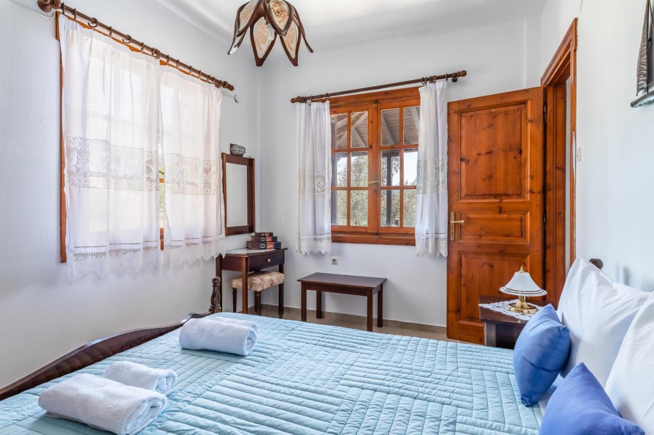 Ourania Apartment Skopelos stad Exteriör bild