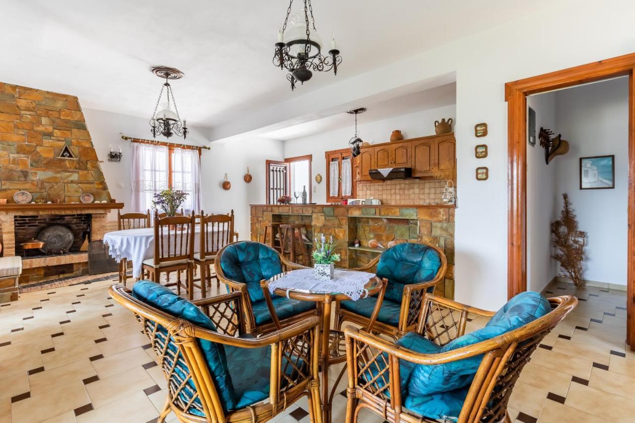 Ourania Apartment Skopelos stad Exteriör bild