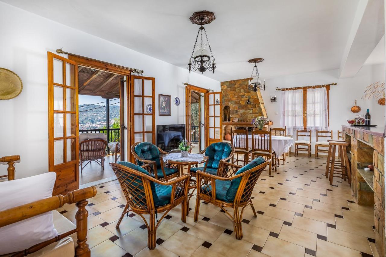Ourania Apartment Skopelos stad Exteriör bild
